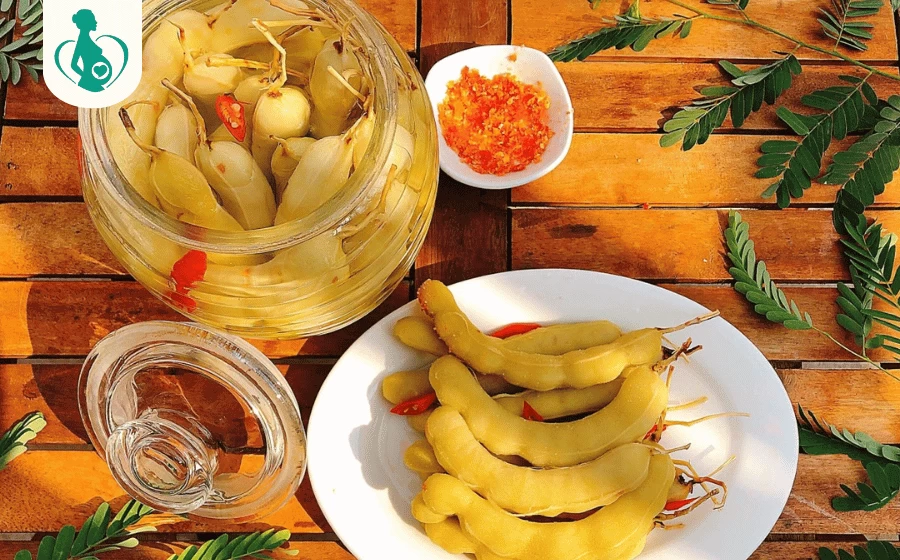 Bầu 3 tháng đầu ăn me ngâm được không